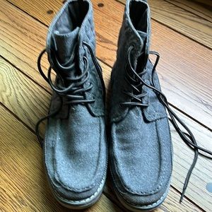 TOMS boot